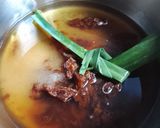 Foto langkah ke 2 dari resep Es Jelly Cincau Gula Aren.