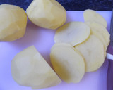 Foto del paso 1 de la receta: Pastel de carne de pavo y de pollo con patatas crujientes