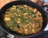 Une image de l'étape 11 de Lentilles brunes au lard, courgettes, pancetta et épices.
