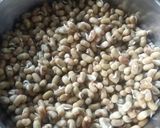 A picture of step 1 of Moth-bajra-methi thalipith.