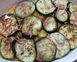 Foto del paso 4 de la receta: Gratín de patatas, calabacines y berenjenas a los tres quesos