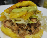 Foto del paso 9 de la receta: Arepa🫓de Pollo🍗hawaiana🥯🍍🥑
