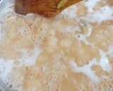 A picture of step 4 of Sooji Ka Halwa 😋😋.
