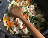 Foto langkah ke 2 dari resep Sapo Tahu Ayam.