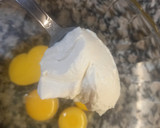 Foto del paso 4 de la receta: Budín de Zapallitos Verdes al Microondas