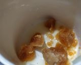 A picture of step 3 of Herbal green tea.