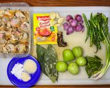 Foto langkah ke 1 dari resep Tumisan Kerang Dara Tomat Cabe Hijau.