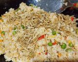 Foto langkah ke 3 dari resep Nasi goreng teri medan.