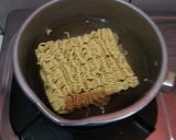 Foto langkah ke 4 dari resep Mie Kari Schotel.