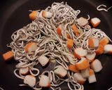 Foto del paso 2 de la receta: Gulas y surimi con yogur