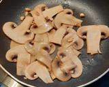 Foto del paso 1 de la receta: Ensalada espinaca, queso y champiñones
