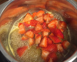 Foto del paso 8 de la receta: Tarta de manzana con salsa de fresas