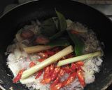 Foto langkah ke 2 dari resep Nasi Liwet Magic Com.