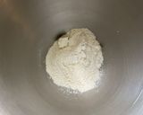 Une image de l'étape 1 de Pâte brisée légère vanille orange épeautre.