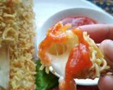 Foto langkah ke 7 dari resep HotMie Mozzarella.