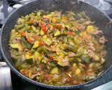 Une image de l'étape 19 de Courgettes, poivrons et tomates à l'agneau et épices.