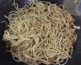Foto langkah ke 4 dari resep Mie Tumis.