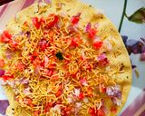 A picture of step 3 of Masala papad.