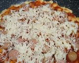 Foto langkah ke 3 dari resep Pizza Roti Tawar Teflon.