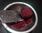 A picture of step 6 of Strawberry khoya hearts.