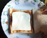 A picture of step 3 of Soya cheese sandwich.