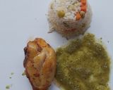Foto del paso 5 de la receta: Pierna de pollo al horno con salsa verde y guarnición de arroz