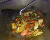 Foto langkah ke 3 dari resep Mie pedas.