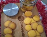 A picture of step 4 of Egg cookies ya gold coins.