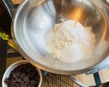 Φωτογραφία βήματος 1 της συνταγής Pancakes με σταγόνες σοκολάτας