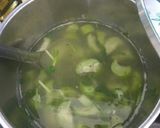 Hình bước làm 4 của món Canh Mướp nấu hến