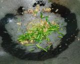 Foto langkah ke 2 dari resep Nasi Daun Jeruk dengan Telur Dadar Tahu Teri Cabe.
