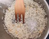 Foto del paso 2 de la receta: 🍚🥑Ensalada de arroz con atún, aguacate, cebolla y lechuga.🥬