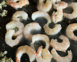 Foto del paso 3 de la receta: Fideuà con gambones y calamar