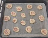 Foto del paso 4 de la receta Espirales Crujientes de masa de Pizza con Embutidos y Queso Fundente al horno