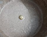A picture of step 3 of Oreo milkshake.