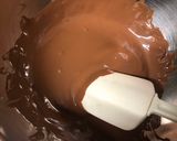 A picture of step 4 of Milk Chocolate Soft Cake.