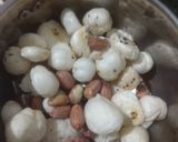 A picture of step 1 of Shahi Matar Paneer.