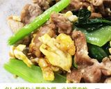 A picture of step 11 of Pork, Egg, and Komatsuna Stir-Fry with Sweet Sauce.