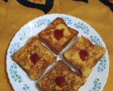 A picture of step 3 of Bread Egg Toast.