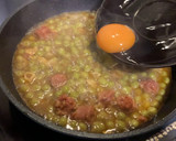 Foto del paso 3 de la receta: Guisantes, chistorra y huevo