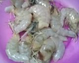Foto langkah ke 1 dari resep Udang Saus Lada Hitam.