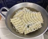 Foto langkah ke 1 dari resep Mie Goreng Baksu (Bakso Udang).