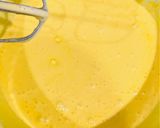 Foto langkah ke 3 dari resep Bika Ambon Mini Kuning Telor Teflon Ala Tintin.