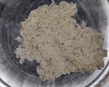 நூடுல்ஸ் பொட்டல பரோட்டா (Noodles Pottala Parotta recipe in tamil) ரெசிபி ஸ்டேப் 3 புகைப்படம்
