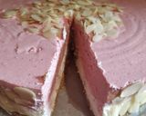 Fehércsokis-epres mousse torta recept fázis 6 fotója