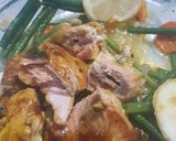 A picture of step 11 of Pan fried salmon with green beans and sauce.