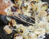Foto del paso 2 de la receta: 🍳🧀Revuelto de repollitos de Bruselas a los 4 quesos 🧀🍳