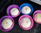 A picture of step 8 of Stuffed pizza bun.