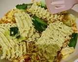 Foto langkah ke 5 dari resep Mie Nyemek (Pakai Mie Instan).