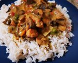 Kókusztejes-gombás-zöldséges-currys csirke recept fázis 7 fotója